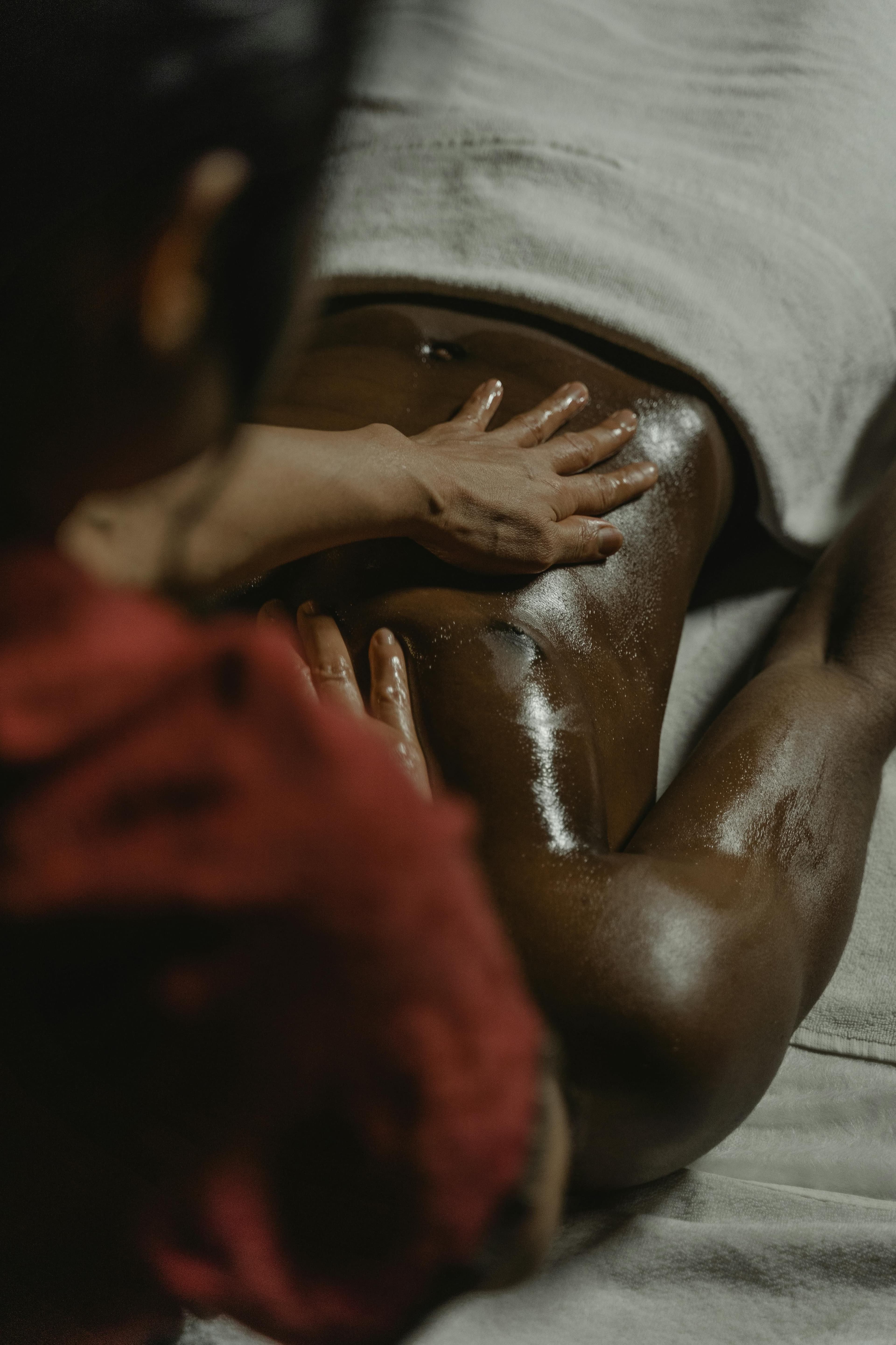 Body to body massage - full skin contact